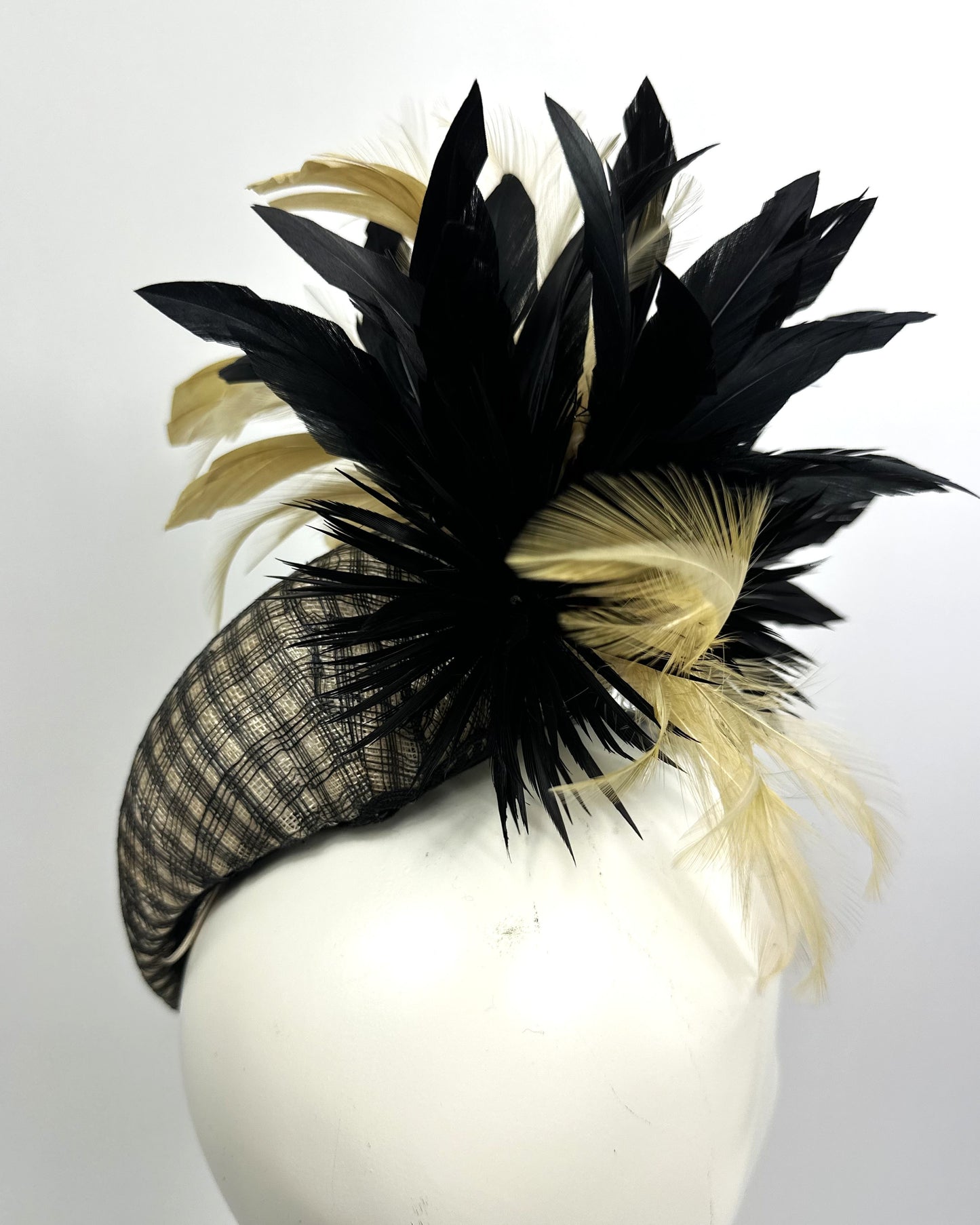 EMELIA Black and Cream Hat