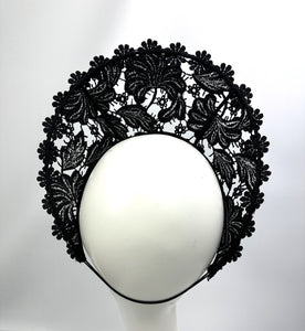 VERA Lace Crown