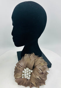 GENEVIVE Feather Flower Hat