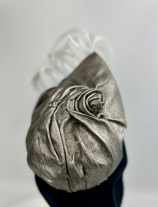 PRUDENCE Leather Percher