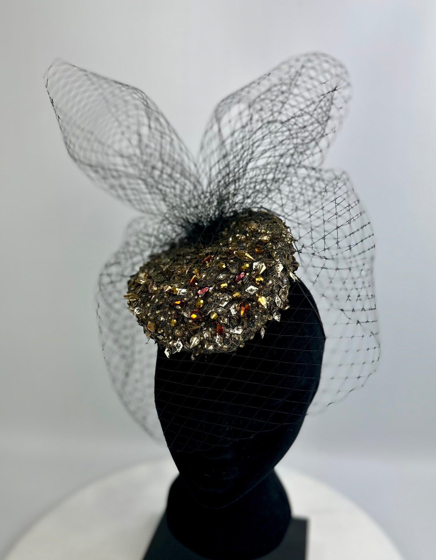 ZARIAH Beaded Percher