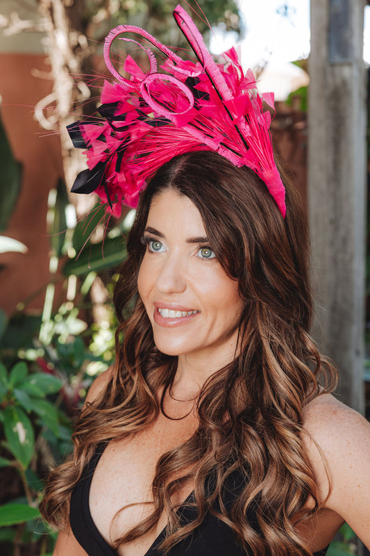 DELLA Hot Pink Fascinator