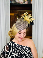 Load image into Gallery viewer, EMELIA Black and Cream Hat
