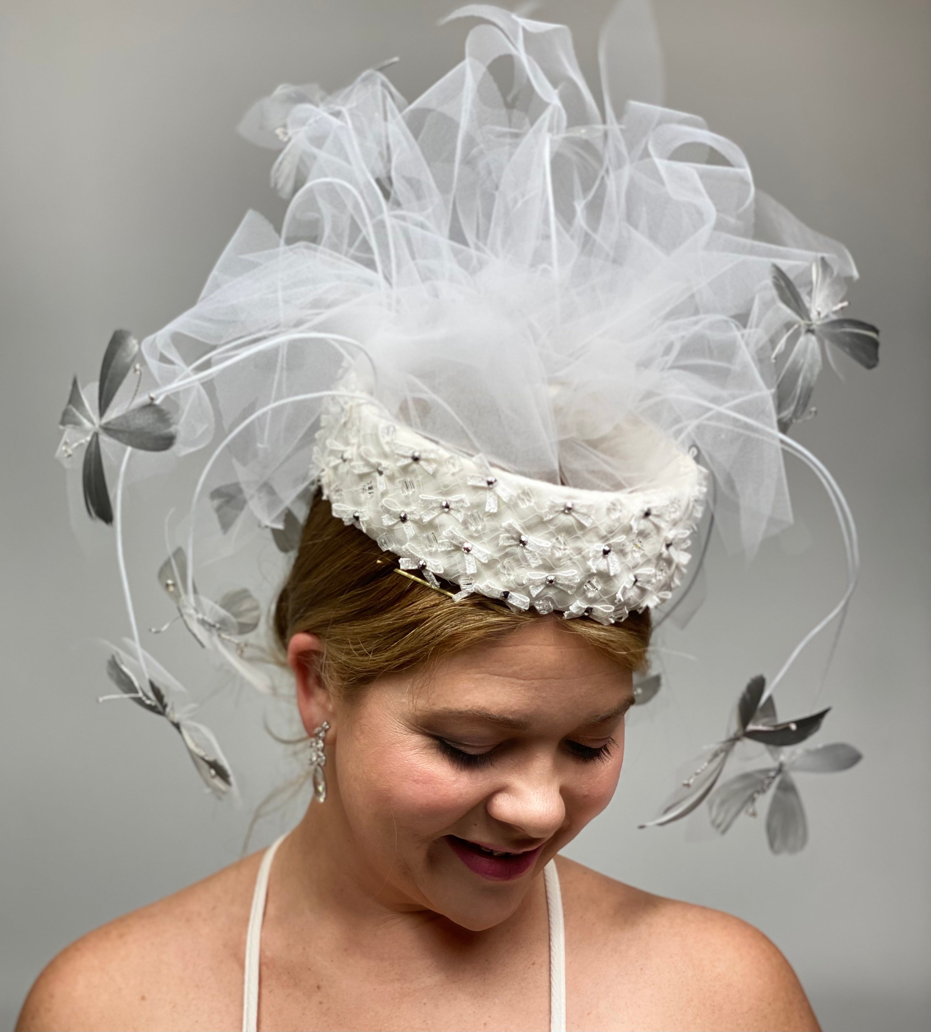 LEDA White Tulle Bridal Headpiece Fascinator Race Hat