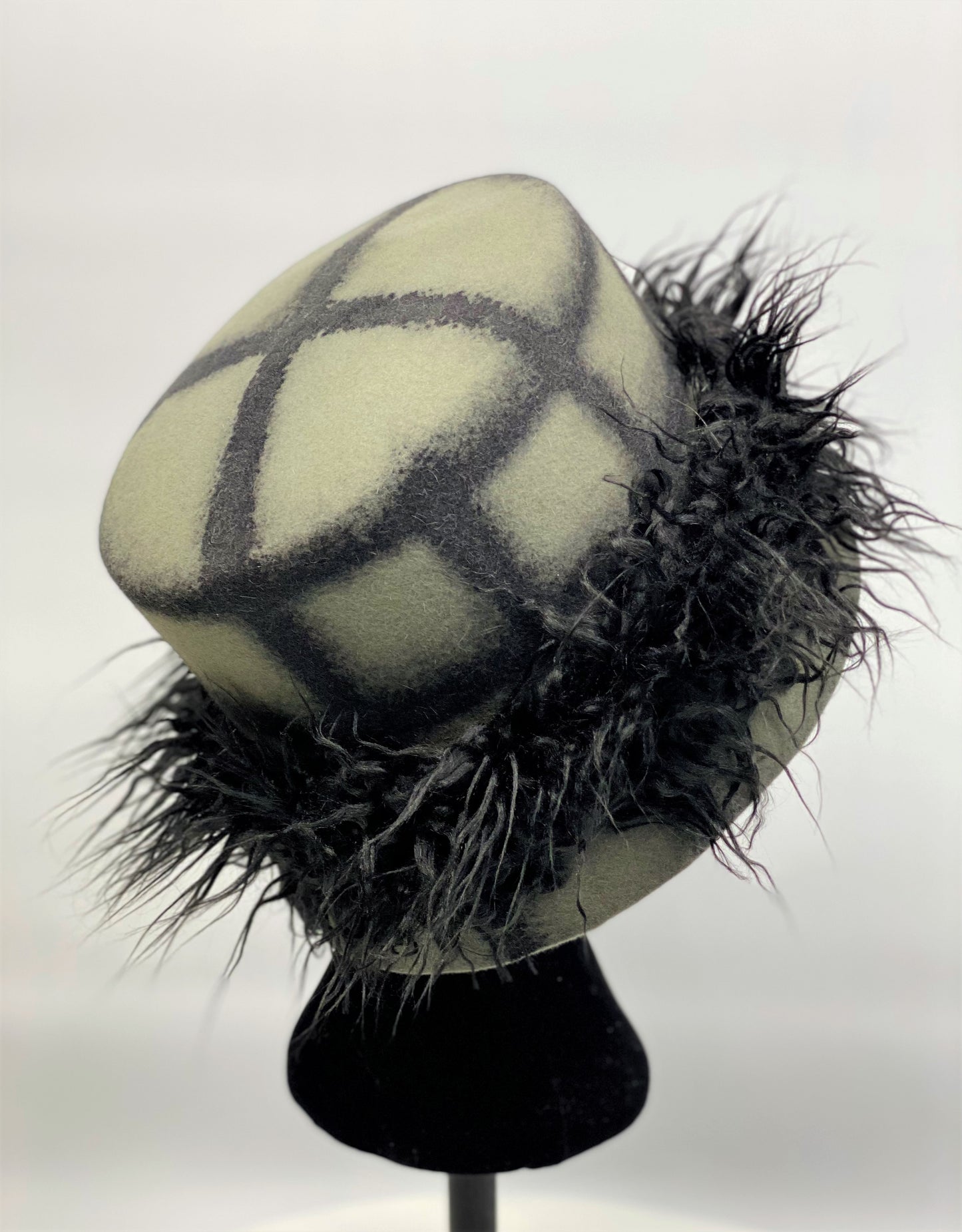 HUNTER Felt Cloche Hat Grey and Black Fur Trim